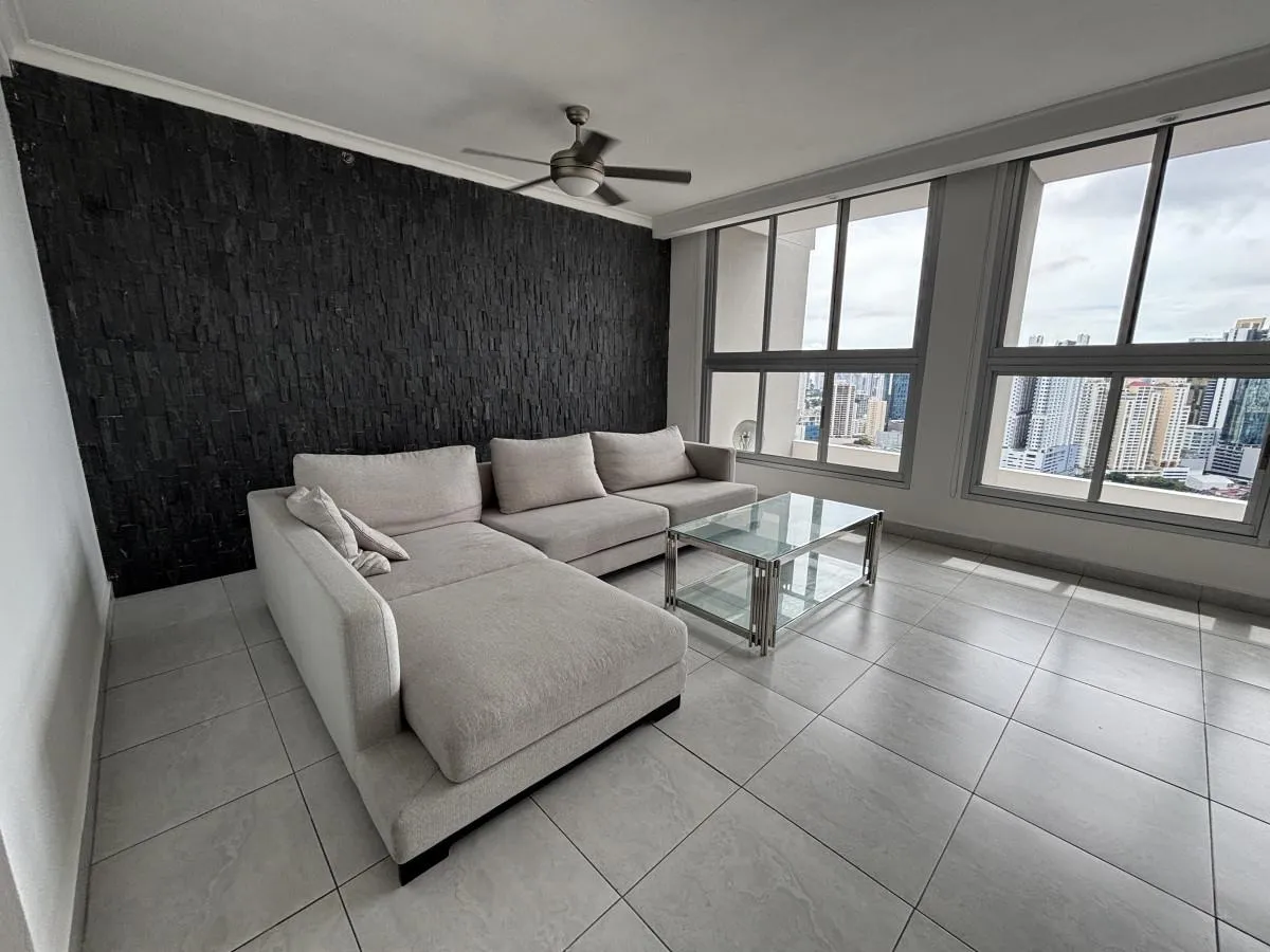 Junior Penthouse for sale in Luxor 100