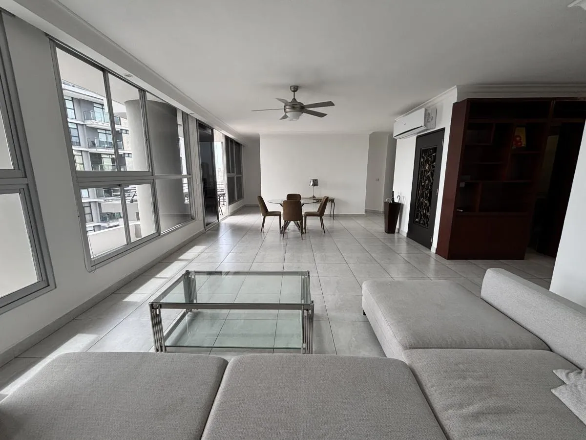 Junior Penthouse for sale in Luxor 100