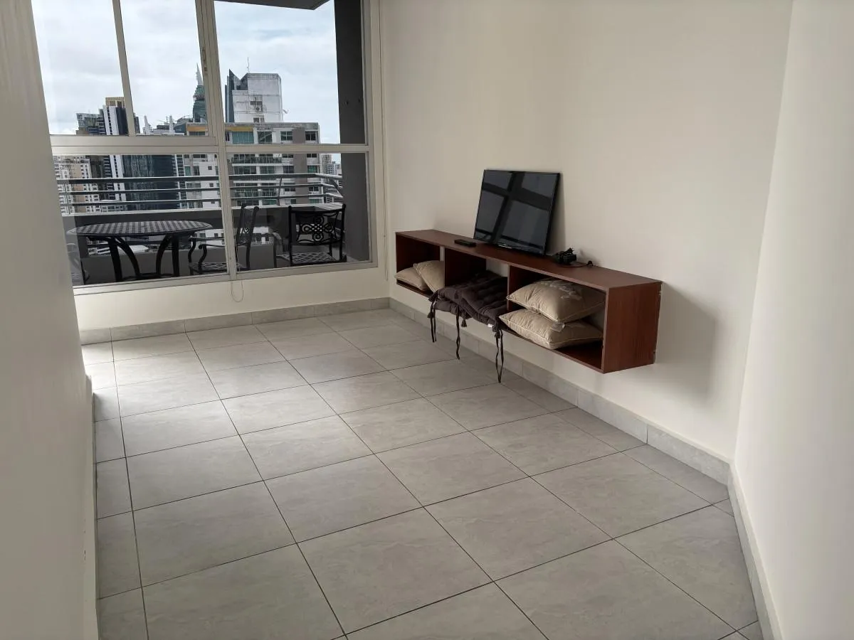 Junior Penthouse for sale in Luxor 100