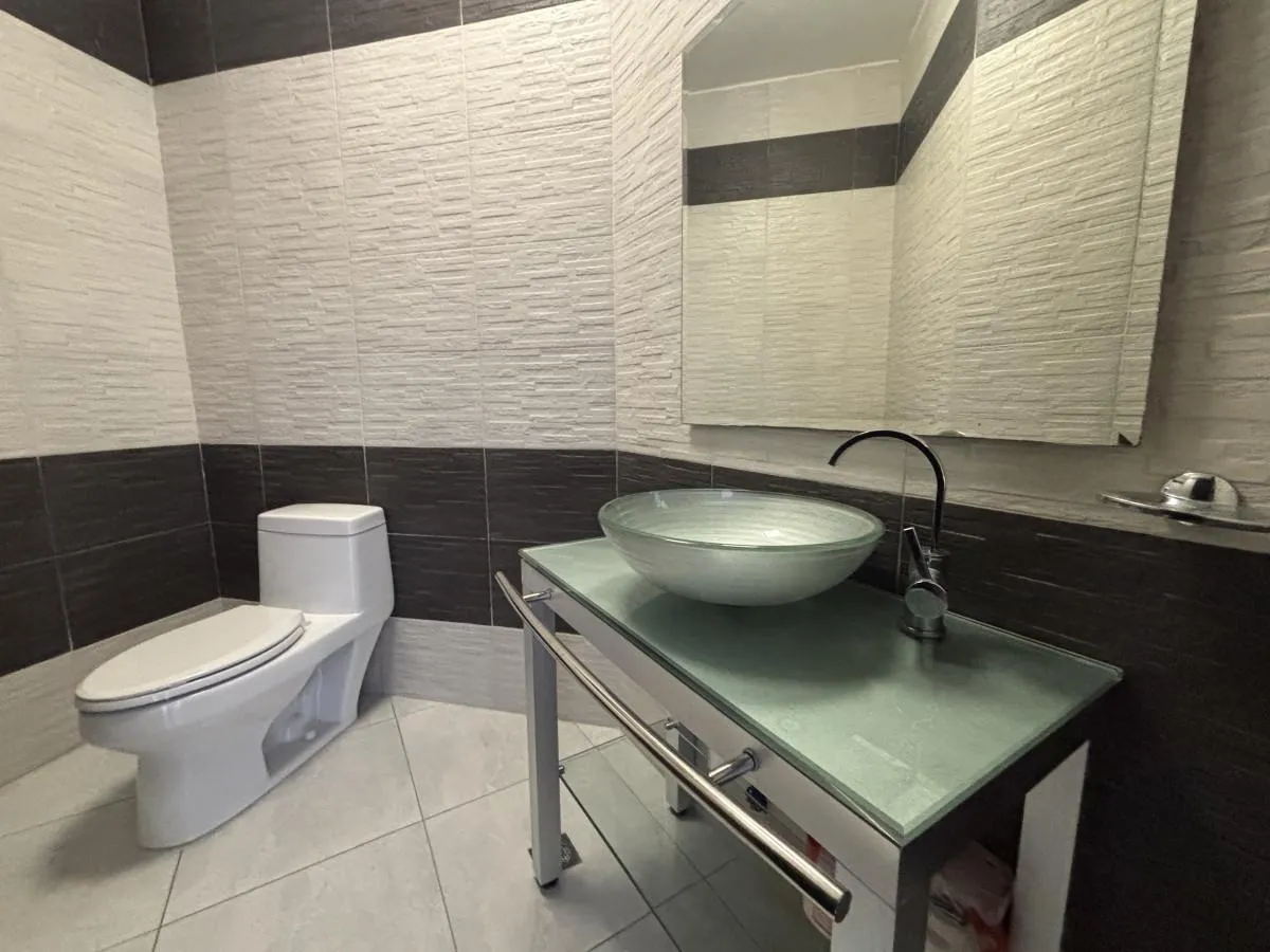 Junior Penthouse for sale in Luxor 100