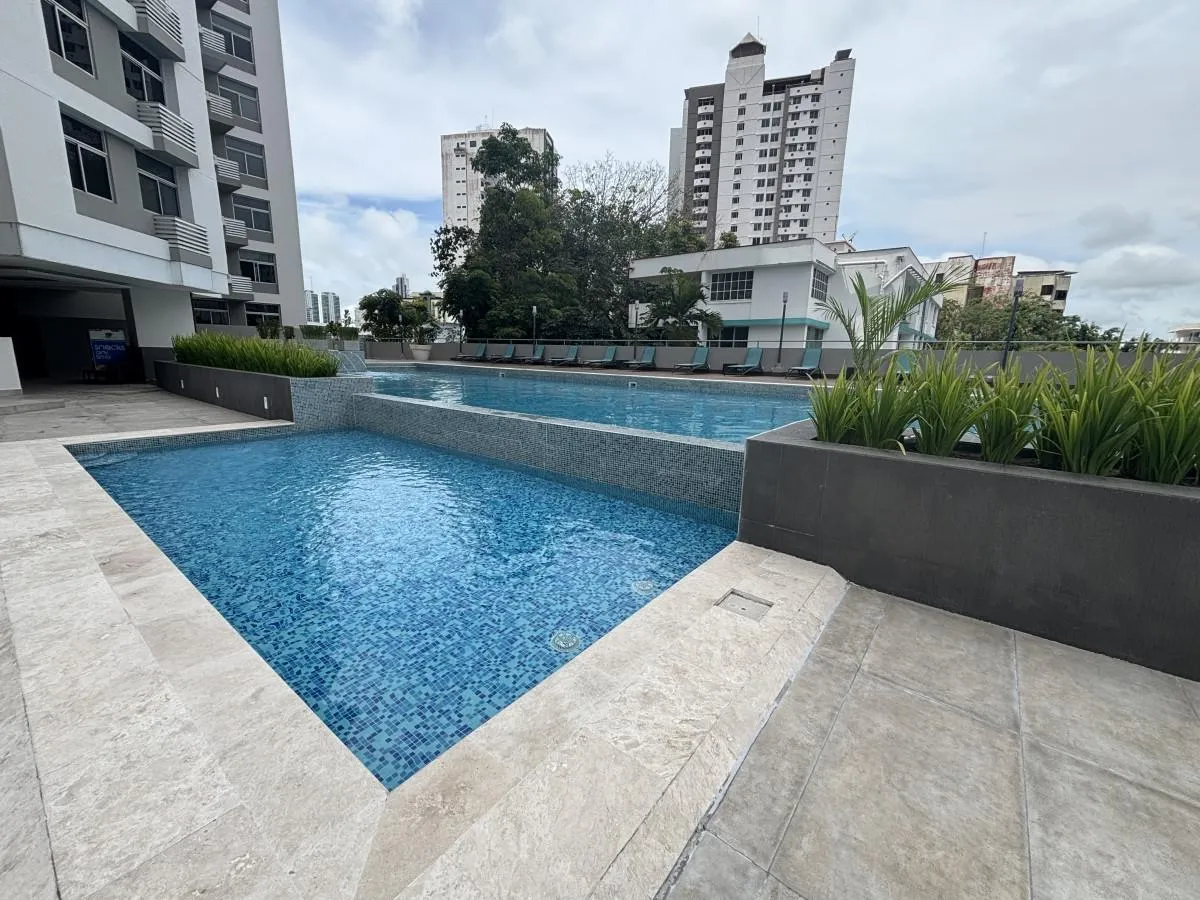 Junior Penthouse for sale in Luxor 100
