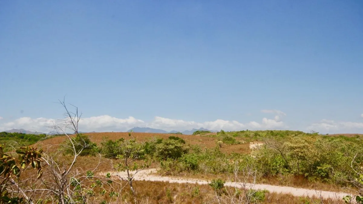 7.5 HECTARES LAND, OCEAN AND MOUNTAINS VIEWS