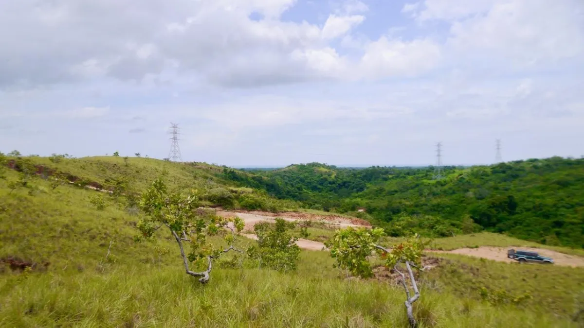 7.5 HECTARES LAND, OCEAN AND MOUNTAINS VIEWS