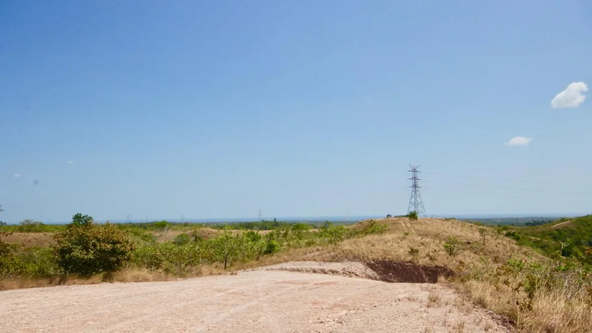 7.5 HECTARES LAND, OCEAN AND MOUNTAINS VIEWS