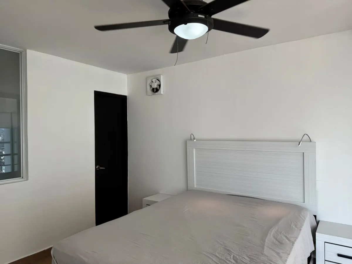 Apartment For Sale in Vía Argentina