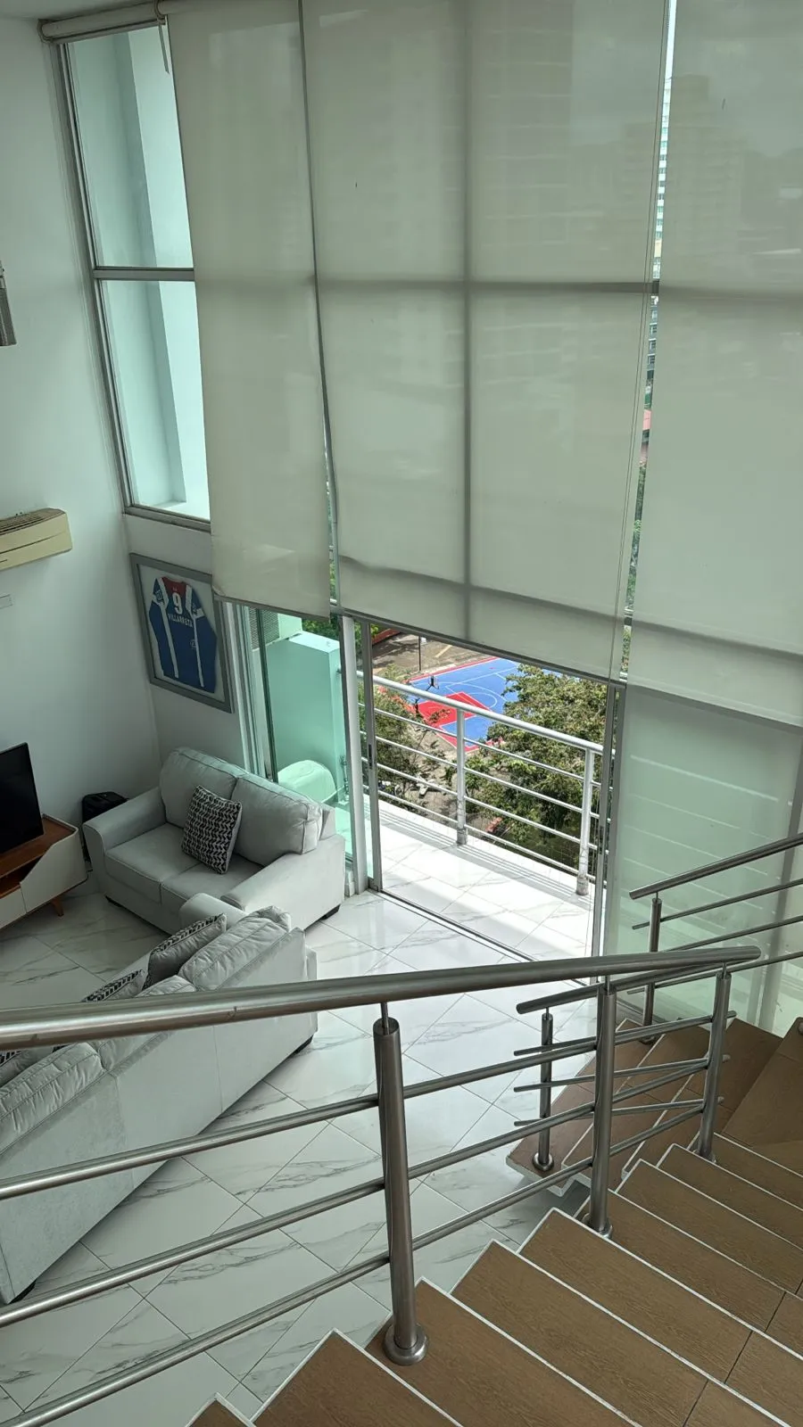Apartment For Sale in Vía Argentina