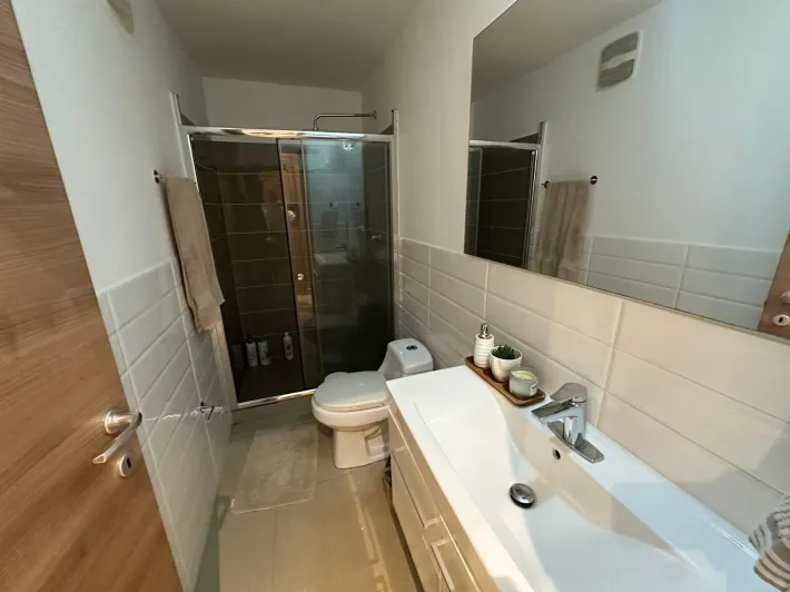 Remodeled apartment for sale in PH Venezia Tower