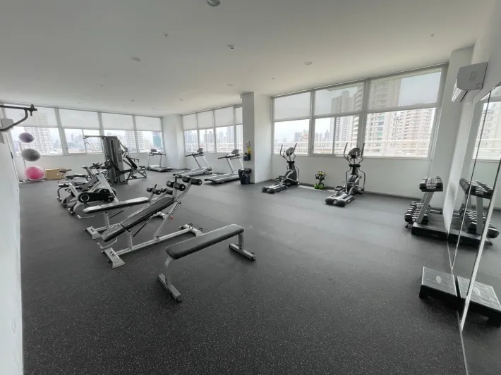 Remodeled apartment for sale in PH Venezia Tower