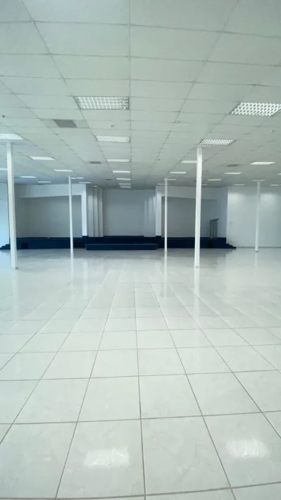 For sale/Rent -Commercial space-Plaza Conquistador
