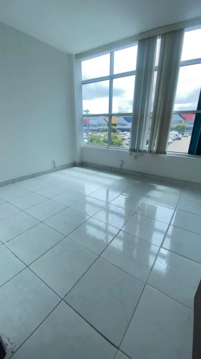 For sale/Rent -Commercial space-Plaza Conquistador
