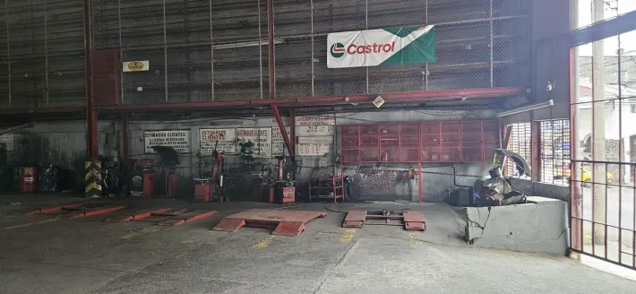 Commercial Warehouse for Sale located in Santa Ana