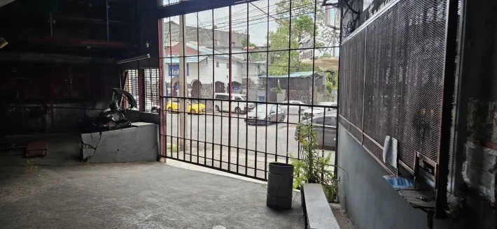 Commercial Warehouse for Sale located in Santa Ana