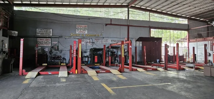 Commercial Warehouse for Sale located in Santa Ana