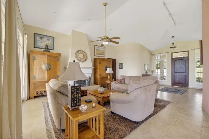 Refined Equestrian Retreat in Potrerillos Rovira