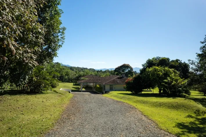 Refined Equestrian Retreat in Potrerillos Rovira