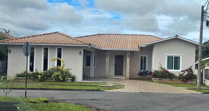 Manufactured On Land For Rent in Alquiler de casa en Coquito Hills