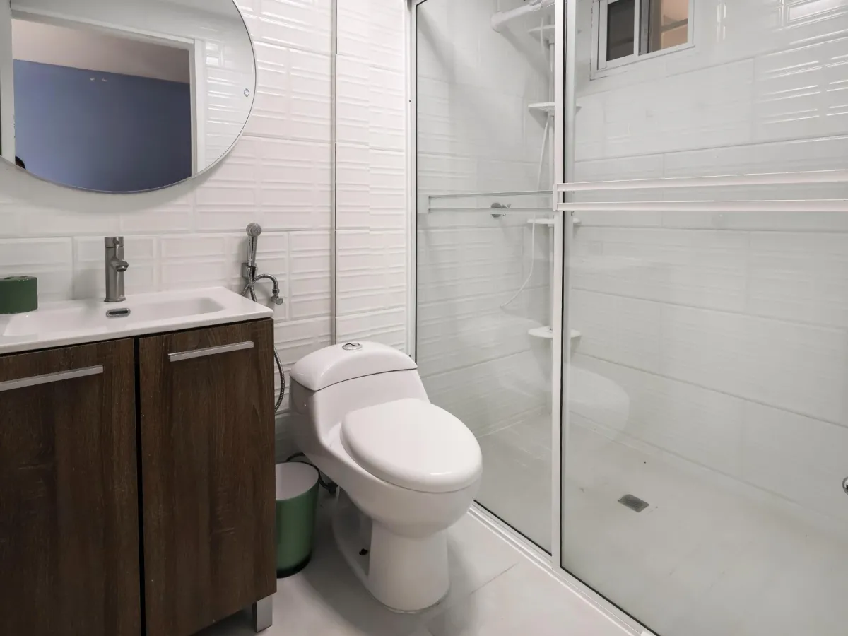 Venta de casa de 2 niveles en Altos de Panamá