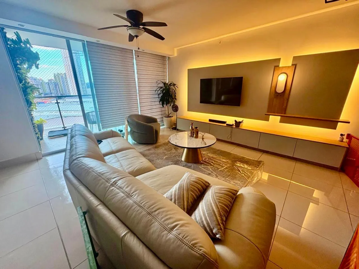 Apartment For Sale in Boulevard Costa del Este