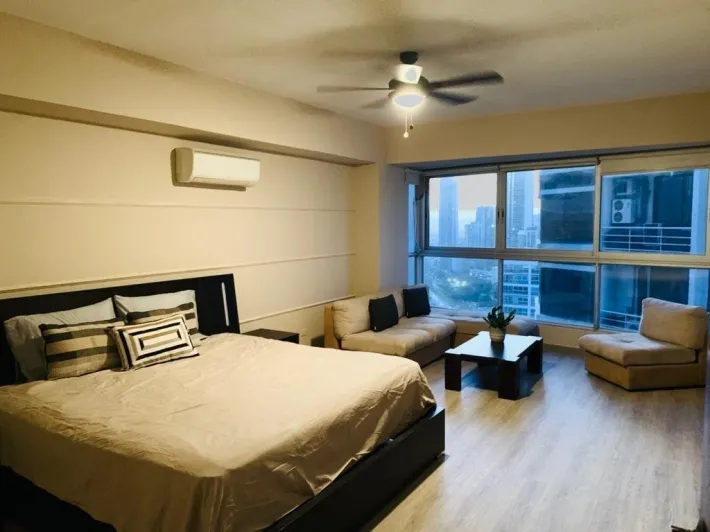 APARTMENT FOR SALE PH GRANDBAY TOWER BALBOA AVENUE