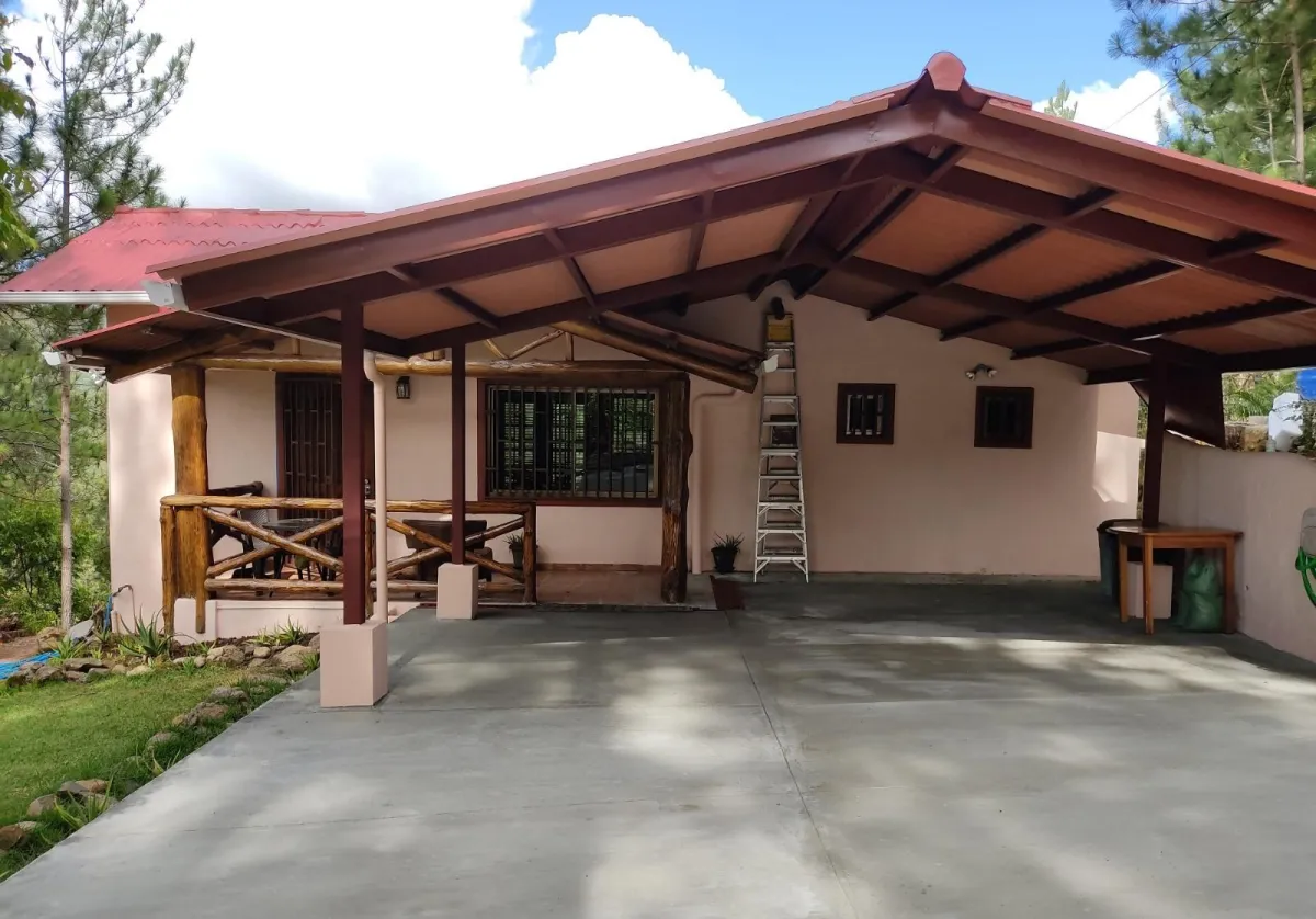 2 Bed Home in Altos Del Maria with Picacho Views