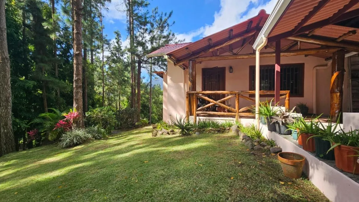 2 Bed Home in Altos Del Maria with Picacho Views