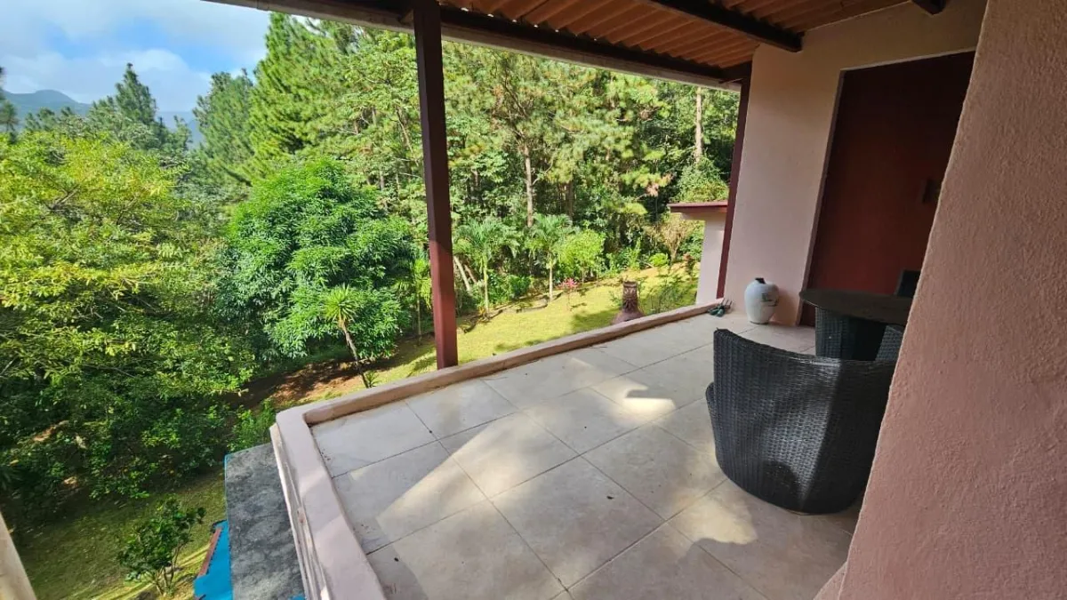 2 Bed Home in Altos Del Maria with Picacho Views