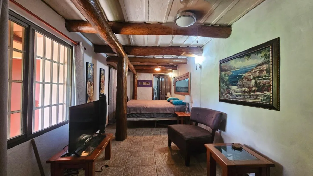 2 Bed Home in Altos Del Maria with Picacho Views