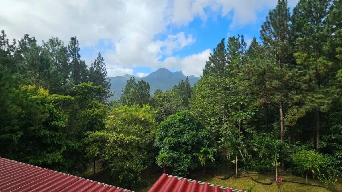 2 Bed Home in Altos Del Maria with Picacho Views