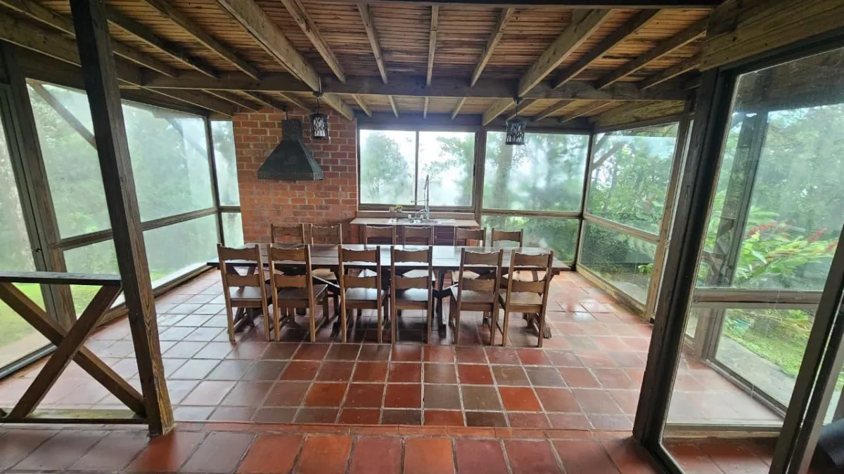 屋 在 Altos del Maria 出售