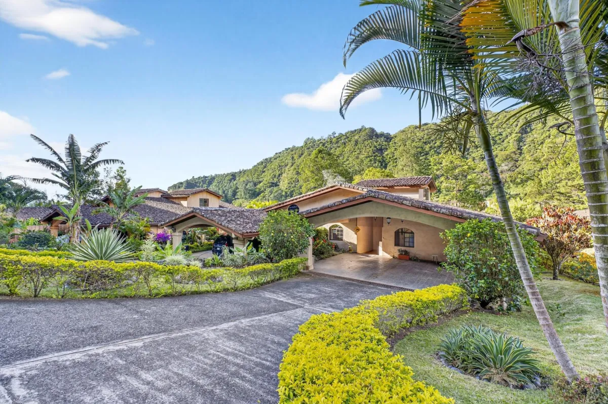 Furnished 3BR Golf Villa-Valle Escondido Boquete