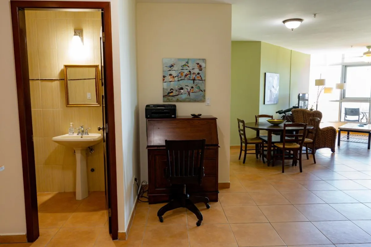 Apartamento con Vista al Mar en Coronado Golf Tower