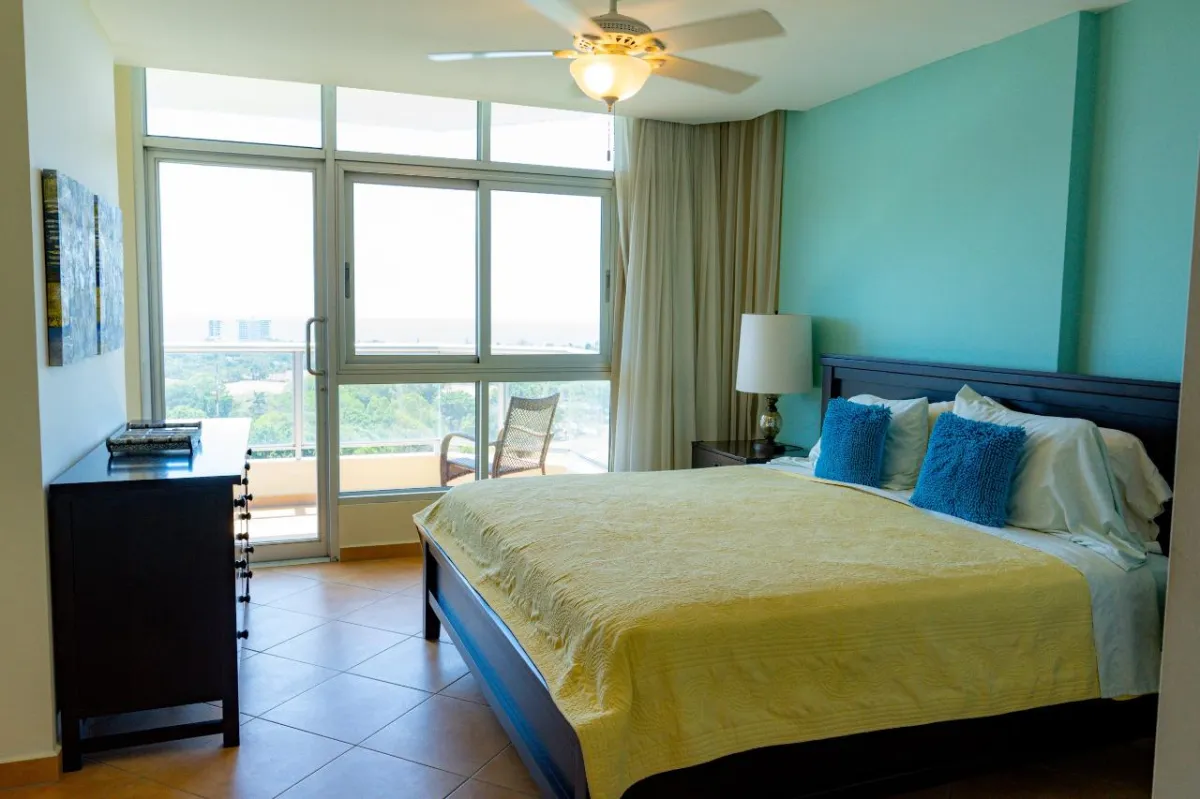 Apartamento con Vista al Mar en Coronado Golf Tower