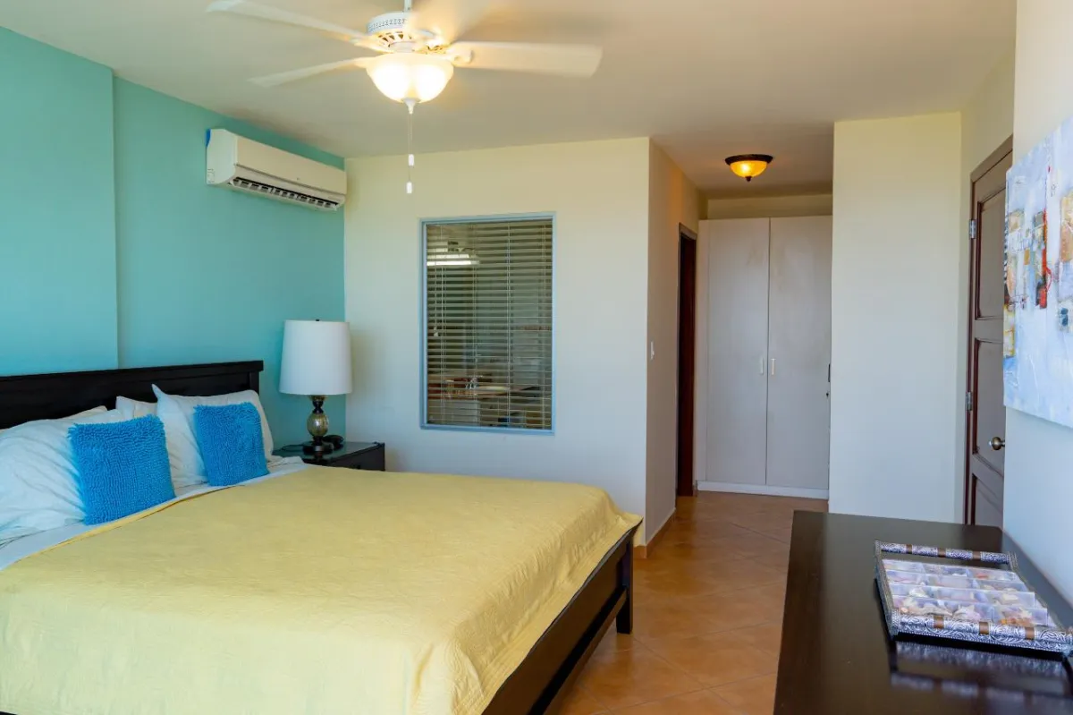 Apartamento con Vista al Mar en Coronado Golf Tower