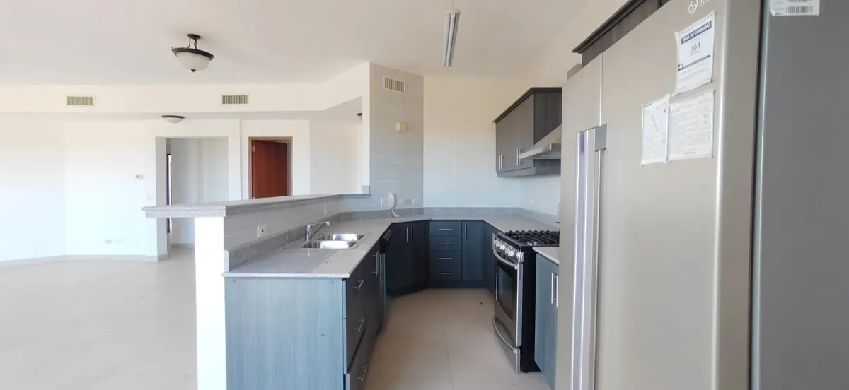 Apartment for Sale in Vista Mar. Great Price