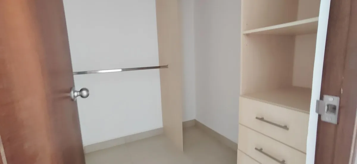 Apartment for Sale in Vista Mar. Great Price
