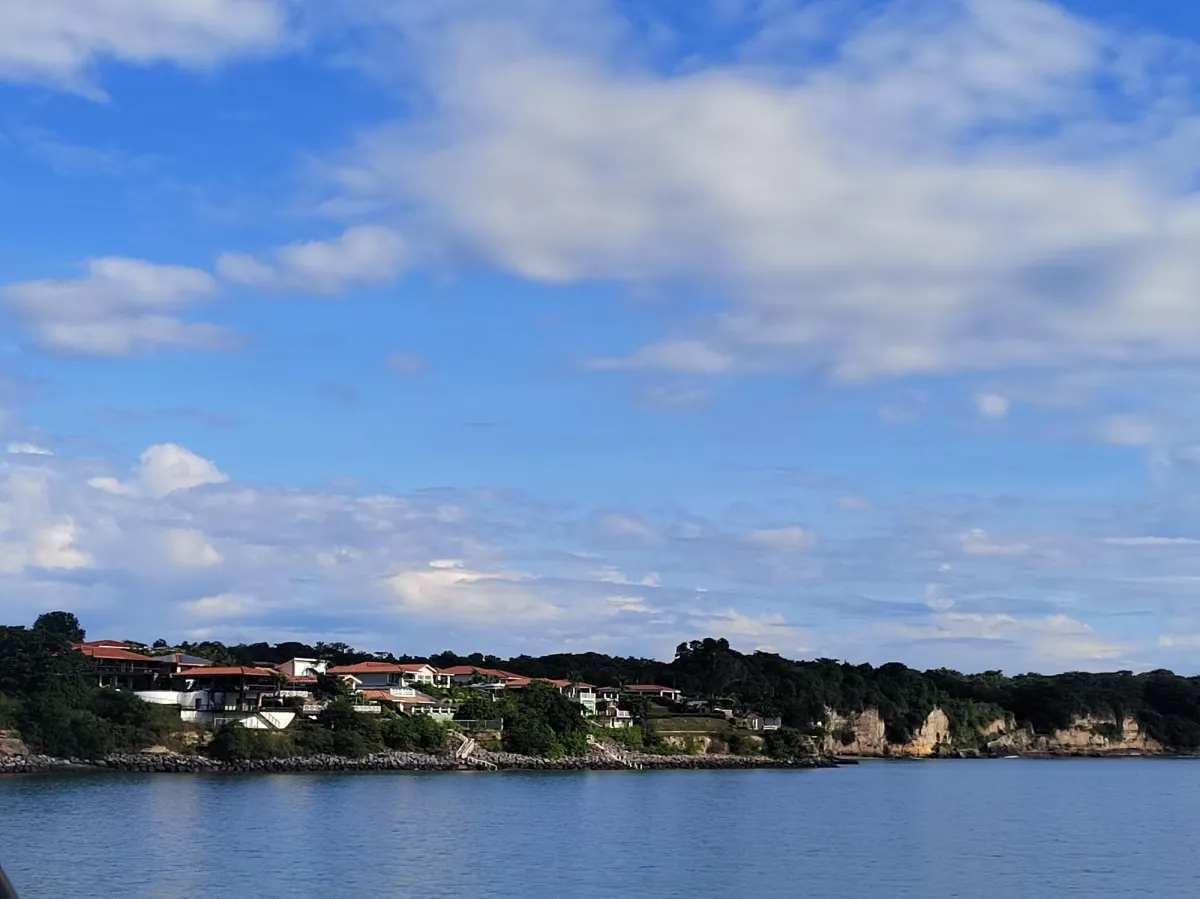 Apartment for Sale in Vista Mar. Great Price