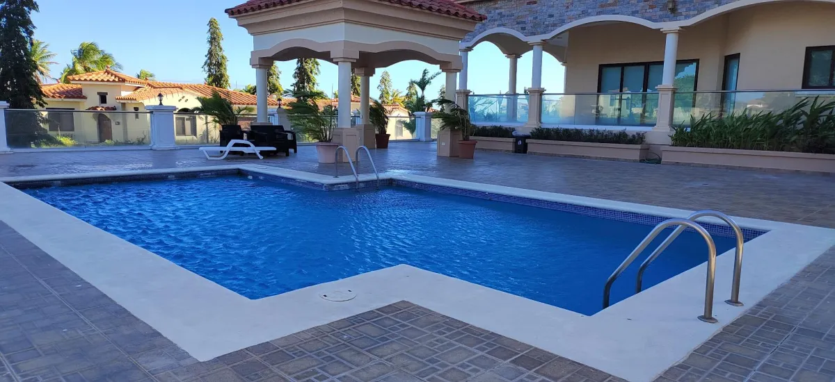 Apartment for Sale in Vista Mar. Great Price