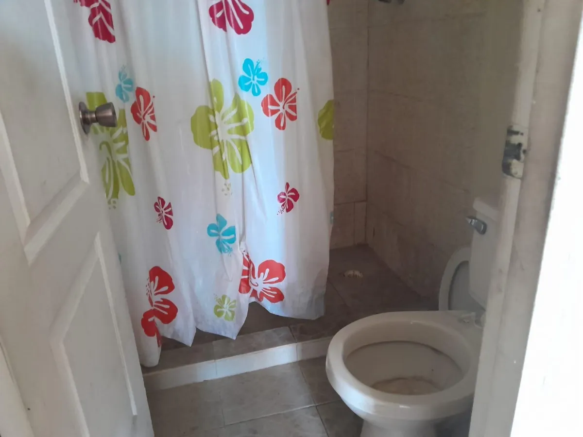 Casa en Venta con Cuartos de Alquiler. Ideal para Inversión