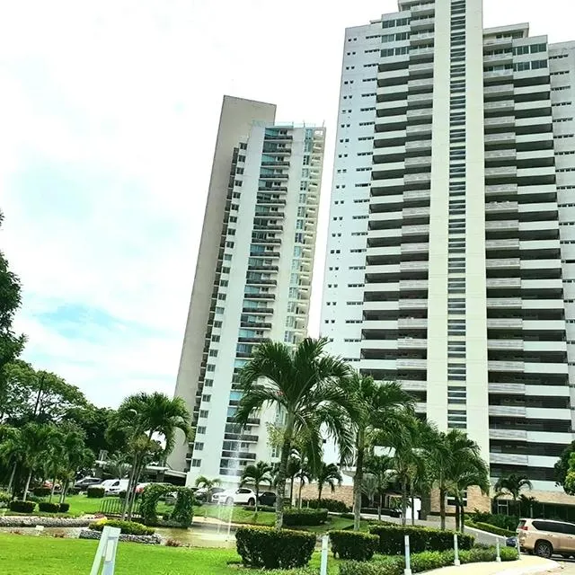 Apartamento con Vista Espectacular al Mar