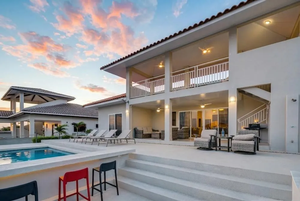 Casa Moderna con Vista al Mar en Andromeda Estates Pedasi
