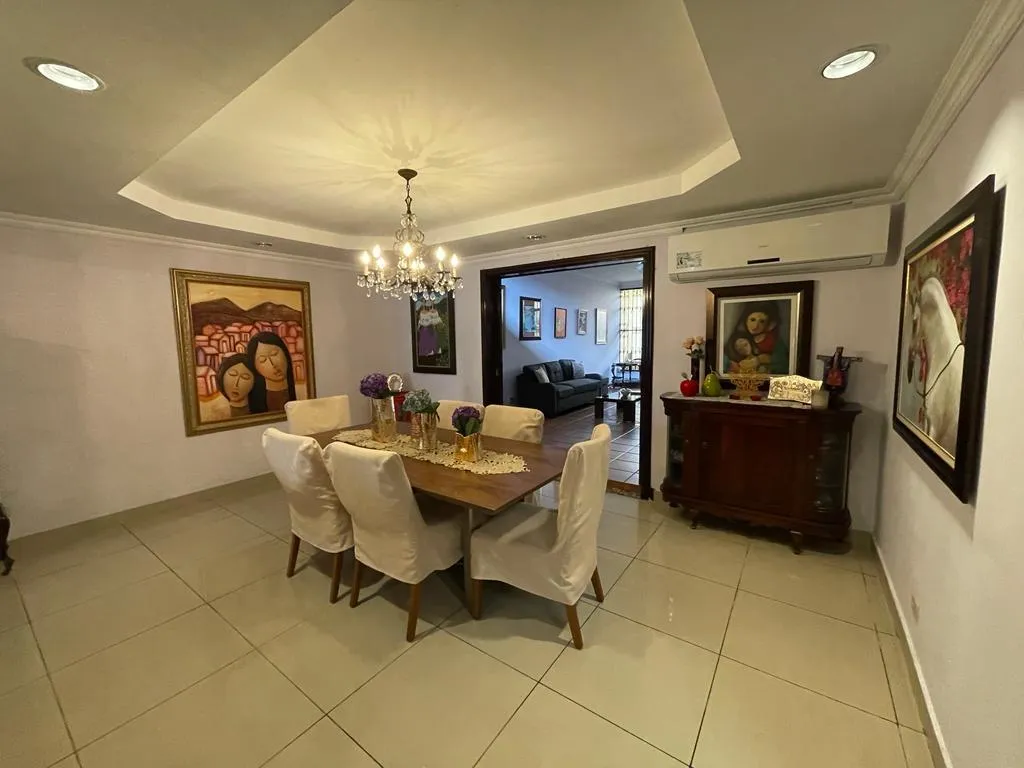 Venta de Casa en Hato Pintado, Pueblo Nuevo.