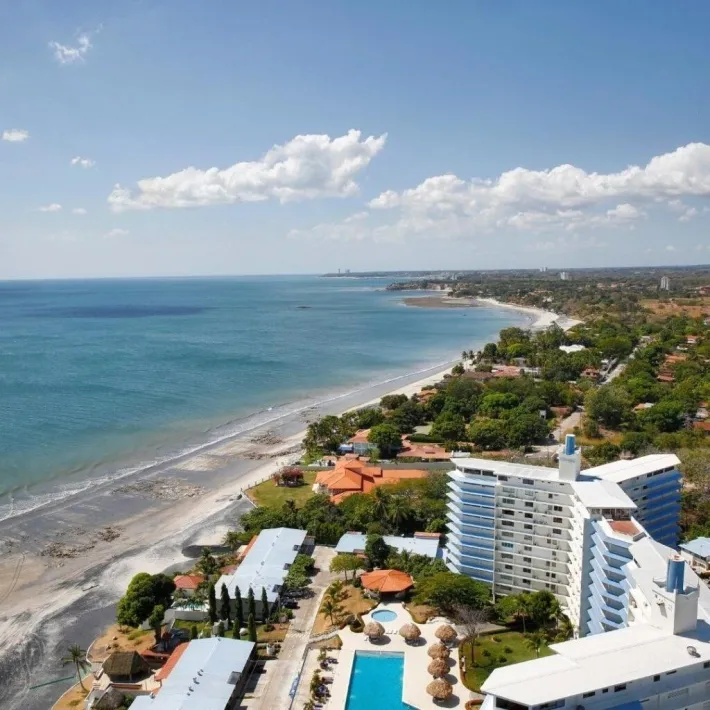 COMMERCIAL/RESIDENTIAL LAND IN LAS LAJAS, CORONADO