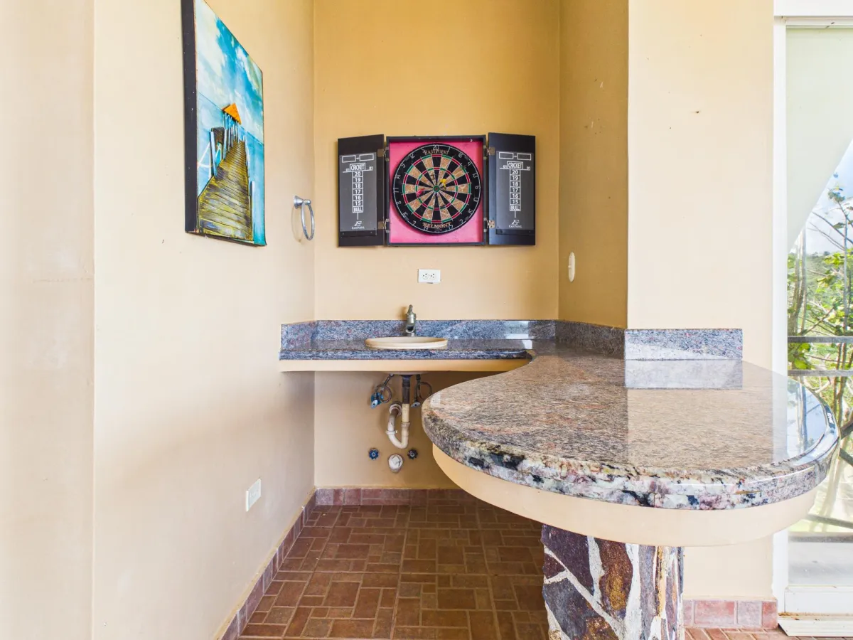 Casa con Vistas a la Montaña y al Océano en Venta en Sora