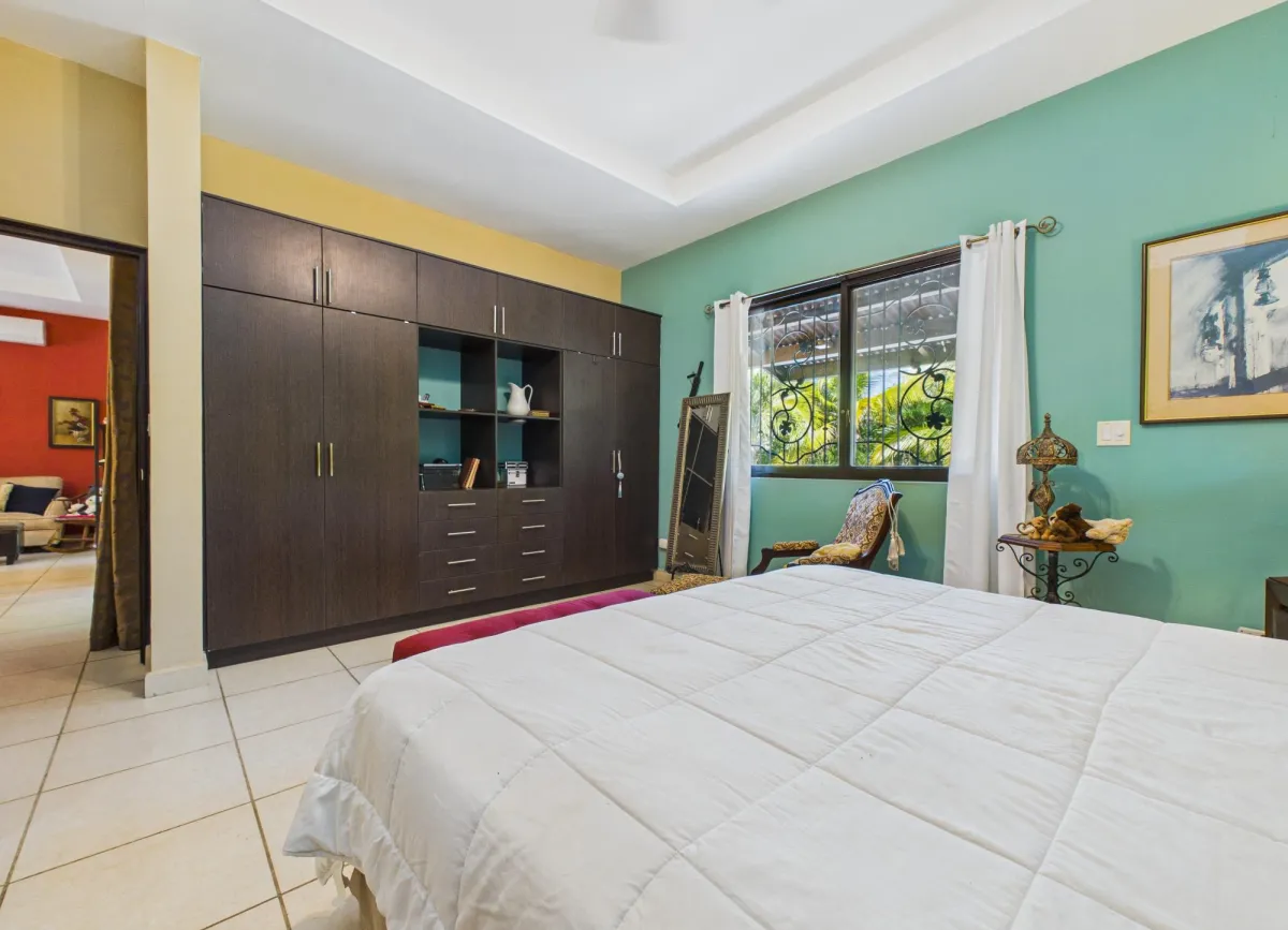 3 Bdrm Tropical Estate Hacienda Pacifica