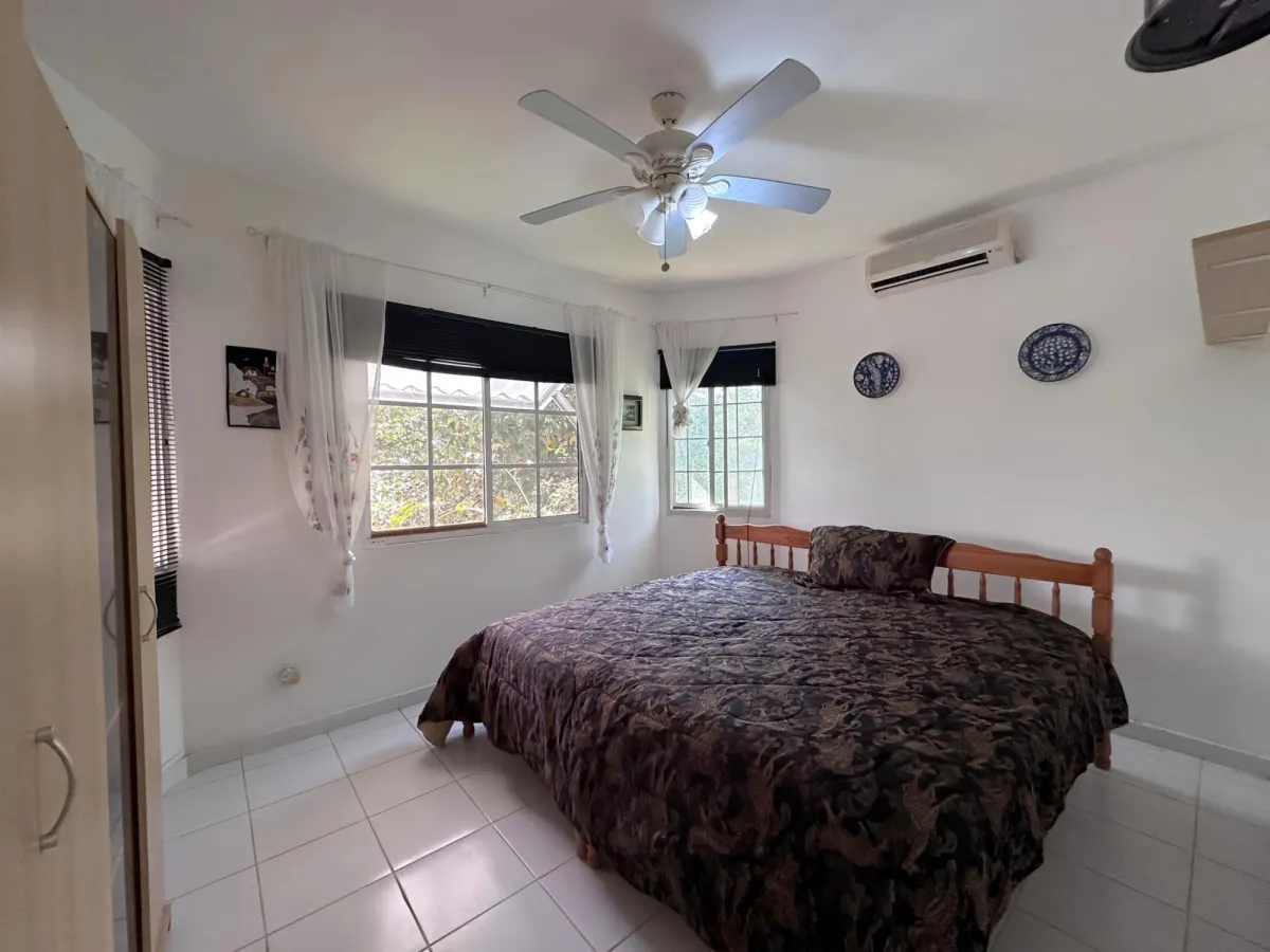 OPORTUNIDAD! SE VENDE CASA EN ALTOS DEL MARIA