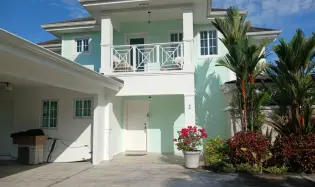 HOUSE IN BIJAO BEACH CLUB - FOR SALE OR RENT