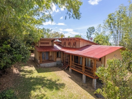 Casa de Bambú de 2 Rec en Boquete