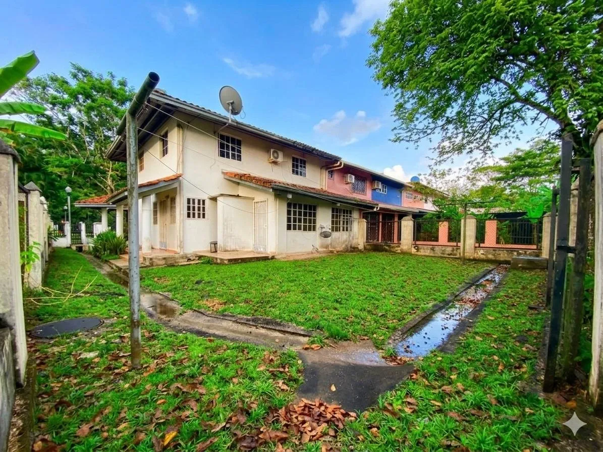 Casa Familiar en Gamboa - En la ribera del Canal de Panamá