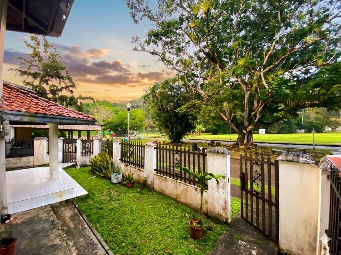Casa Familiar en Gamboa - En la ribera del Canal de Panamá