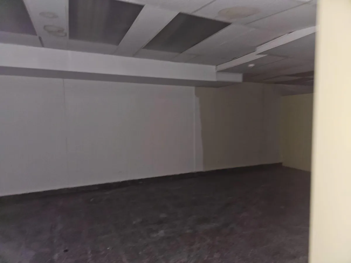 Bank sells commercial premises in Torre Comosa, Ob